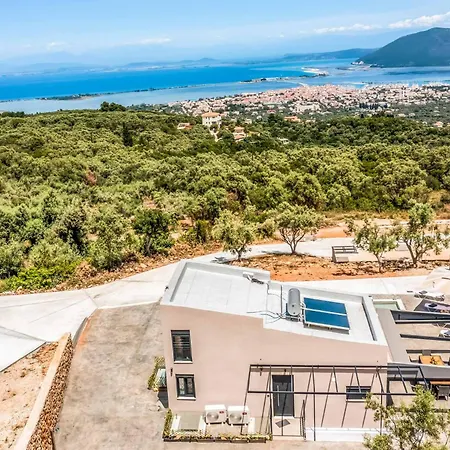 Anastasia Lefkas 别墅 *